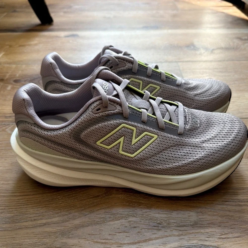 New Balance Womens 1080 v13 Fresh Foam Mesh 9 D Wide Purple Running Shoes Gym